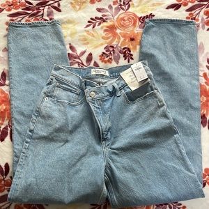 A&F 90s straight jeans